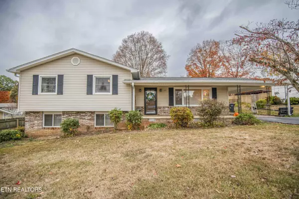 3425 Sprucewood Rd, Knoxville, TN 37921