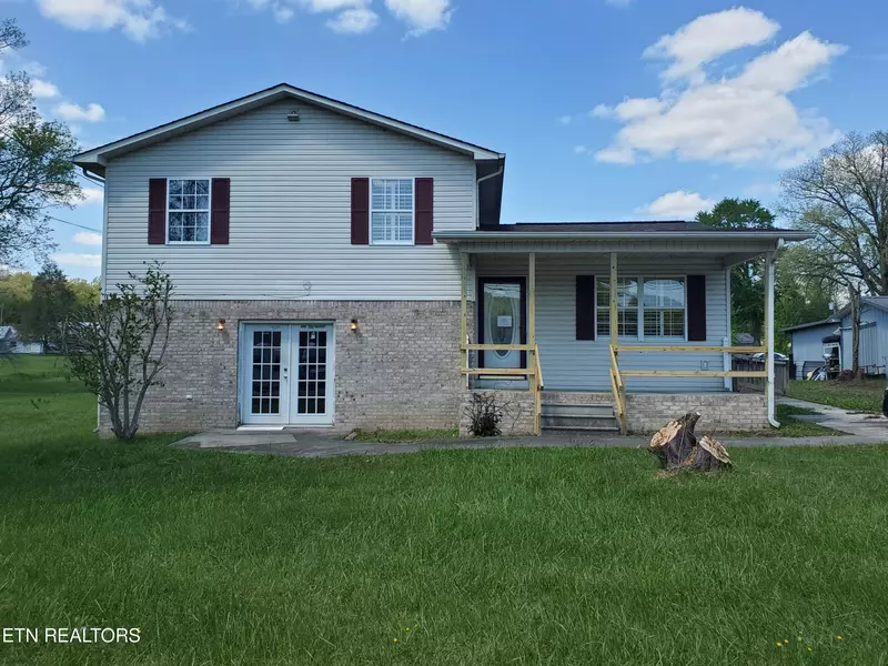 724 3Rd Ave, Oneida, TN 37841