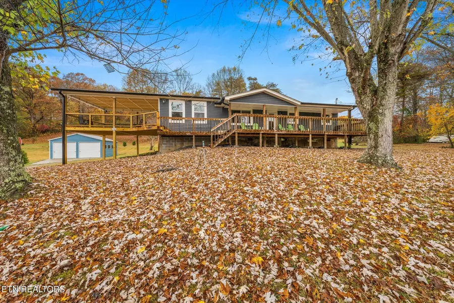 288 Carroll Hollow Rd, Clinton, TN 37716