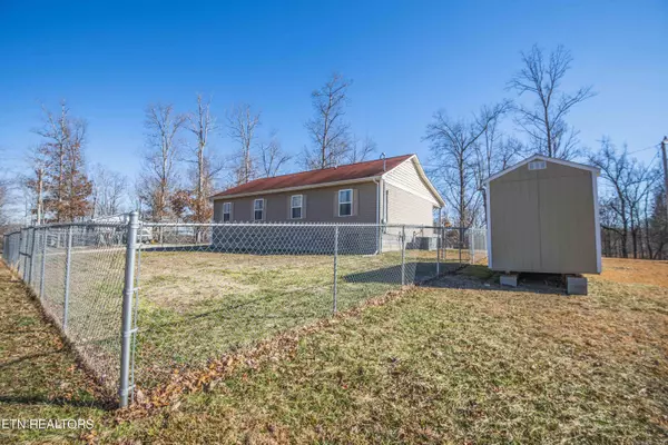 Robbins, TN 37852,300 Mark Fray DR