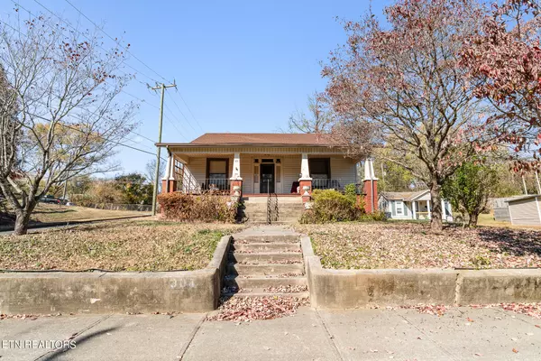 301 Oldham Ave, Knoxville, TN 37917