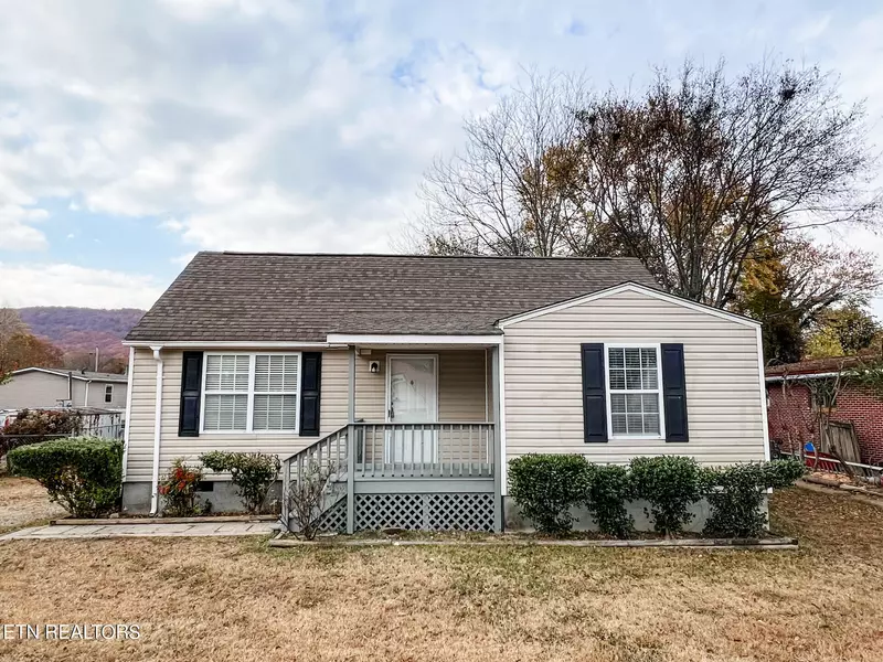 136 Pierce St, Spring City, TN 37381