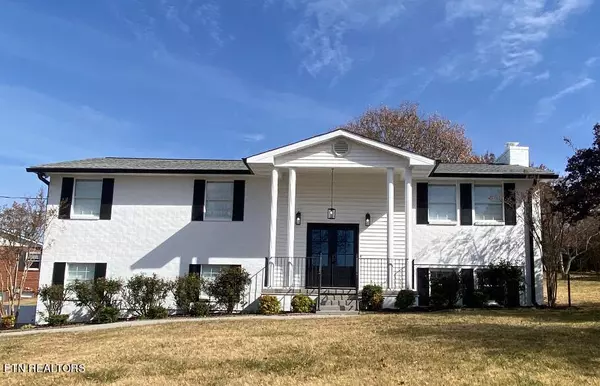 208 Cherokee Trail Tr, Seymour, TN 37865