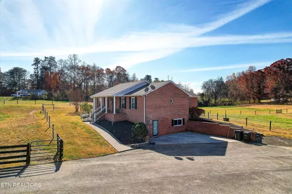 Strawberry Plains, TN 37871,4853 Shady Rd