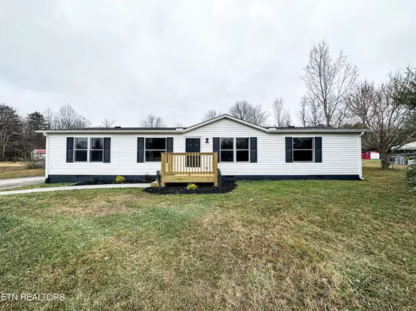 5246 Morganton Blvd, Greenback, TN 37742