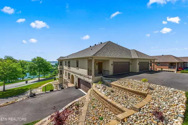 Kingston, TN 37763,2414 Grand View Court