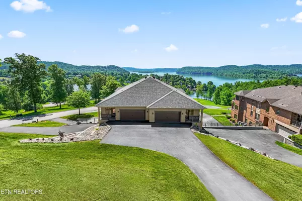 2414 Grand View Court, Kingston, TN 37763