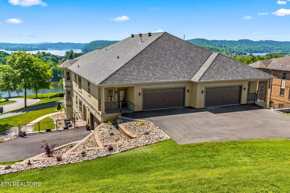 Kingston, TN 37763,2434 Grand View Court