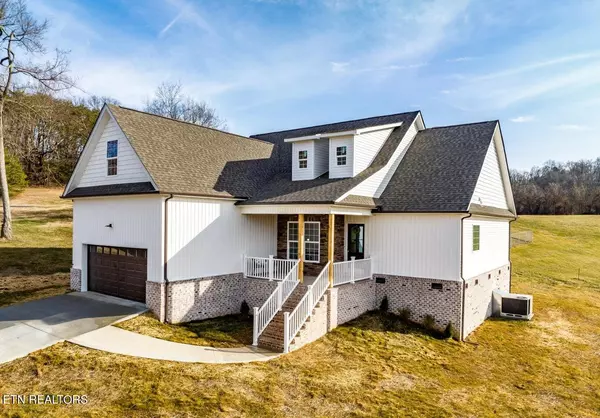 1709 Bend View LN, Sevierville, TN 37876