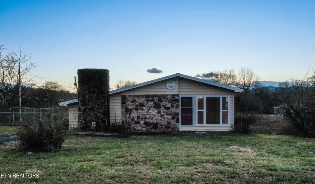 501 Boone DR, Harrogate, TN 37752