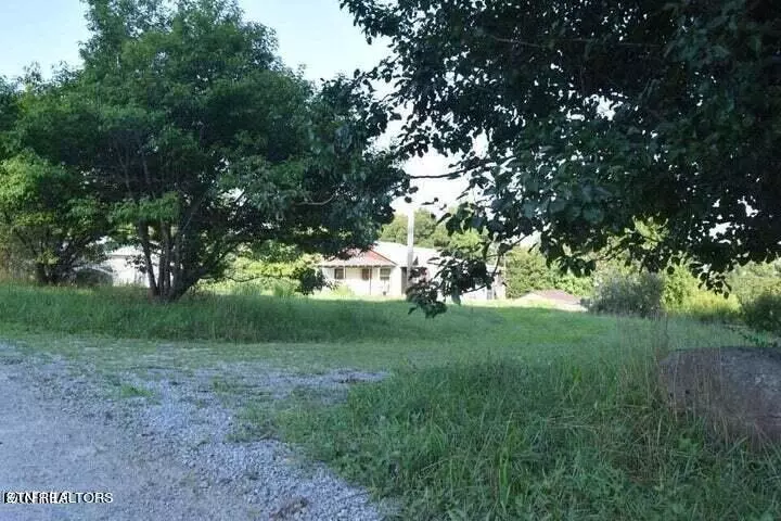 247 Smith Ridge Rd, Speedwell, TN 37870