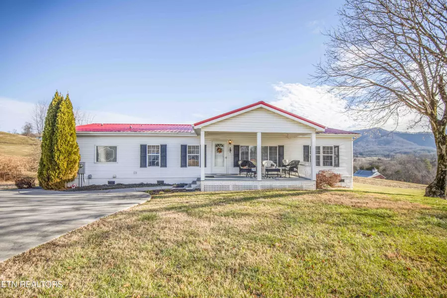 244 Kitts Rd, Washburn, TN 37888