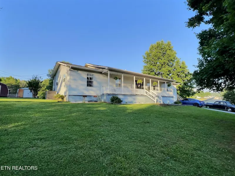 122 Loop Rd, Caryville, TN 37714