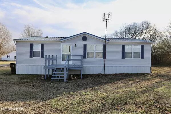 804 Edwards St, Madisonville, TN 37354