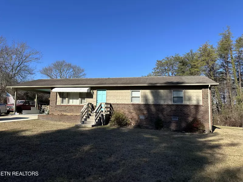 231 Long Dr, Crossville, TN 38555