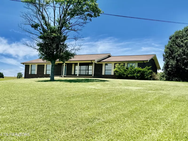 7083 Saint Clair Rd, Whitesburg, TN 37891