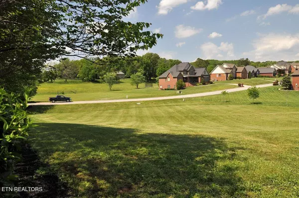 Maryville, TN 37803,1203 Woodland TRCE