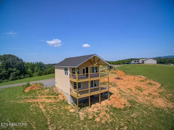 3018 Easy Going LN, Newport, TN 37821