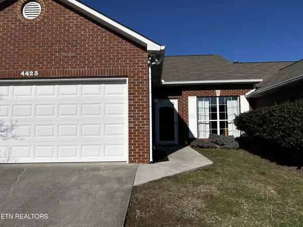 Knoxville, TN 37912,4423 Broadmeadow WAY