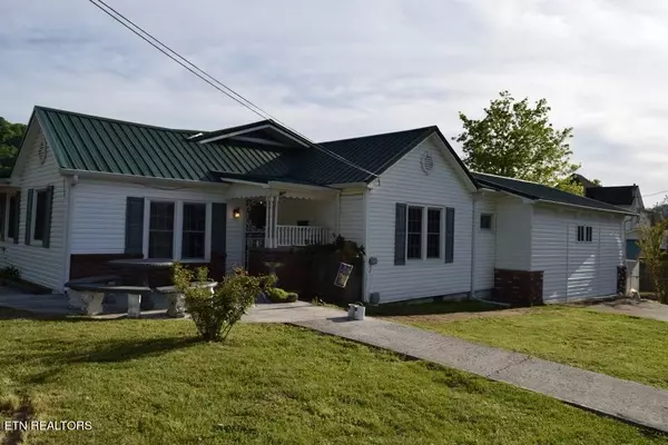 Jellico, TN 37762,251 Siler Street St