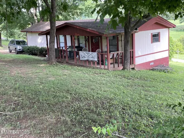 378 & 384 Red Pond Rd, Sweetwater, TN 37874