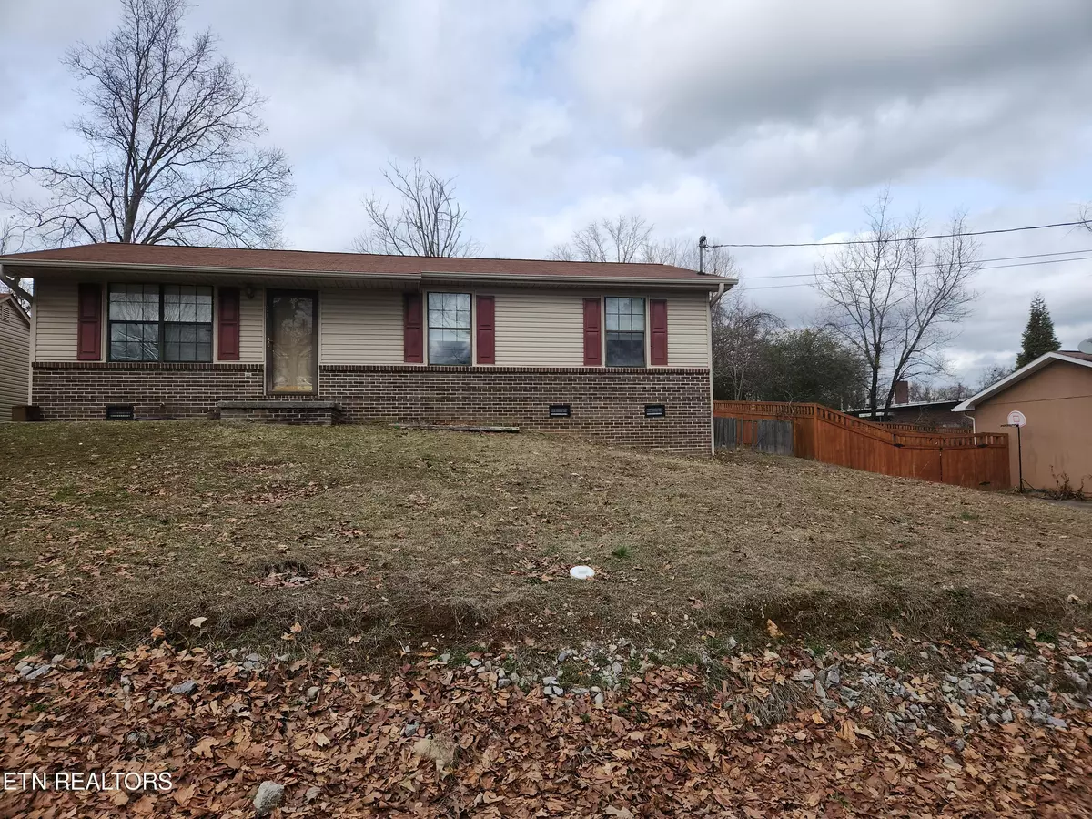 Lenoir City, TN 37771,161 Finley DR