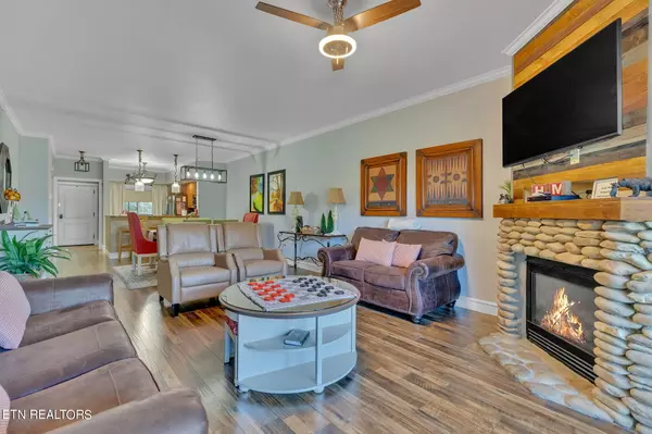 Pigeon Forge, TN 37863,212 Dollywood LN #134