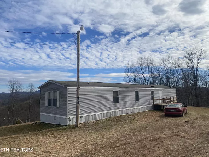 261 Cingular DR, New Tazewell, TN 37825