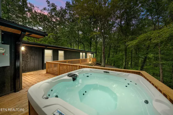 Gatlinburg, TN 37738,586 Ball Mountain WAY