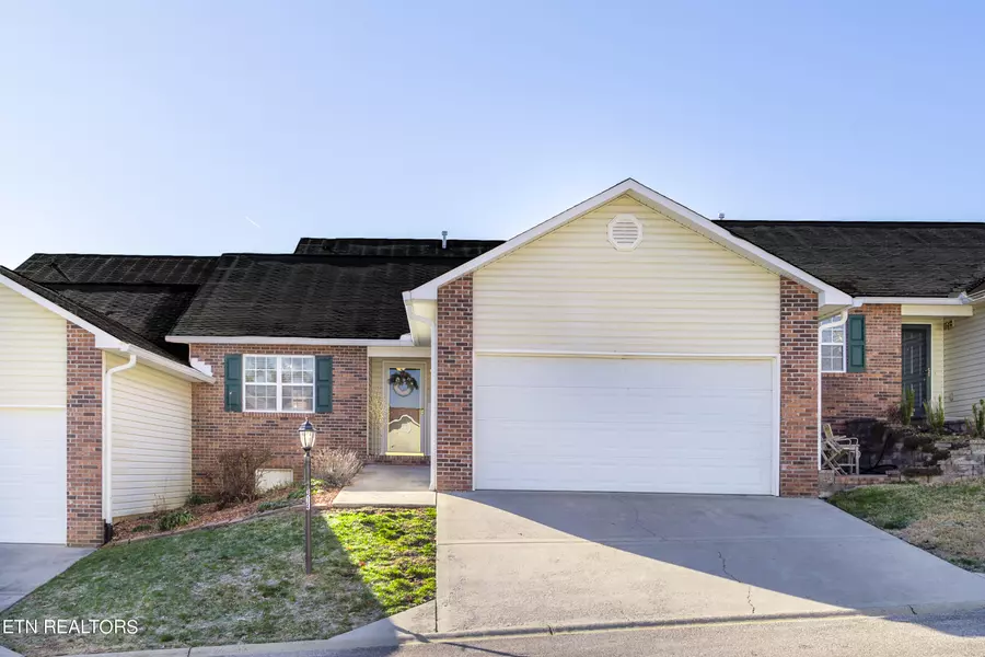 314 Executive Meadows DR, Lenoir City, TN 37771