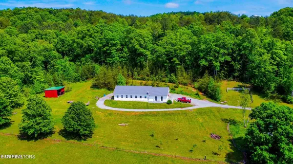 905 Dogtown Rd, Ten Mile, TN 37880