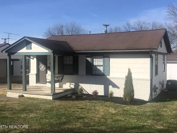 422 Loudon Ave, Maryville, TN 37804