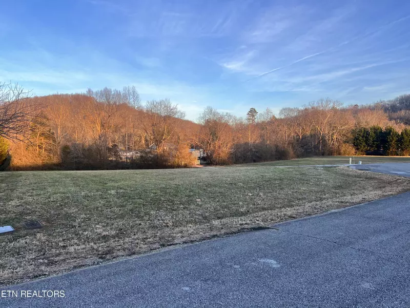 103 Cove Landing, Kingston, TN 37763