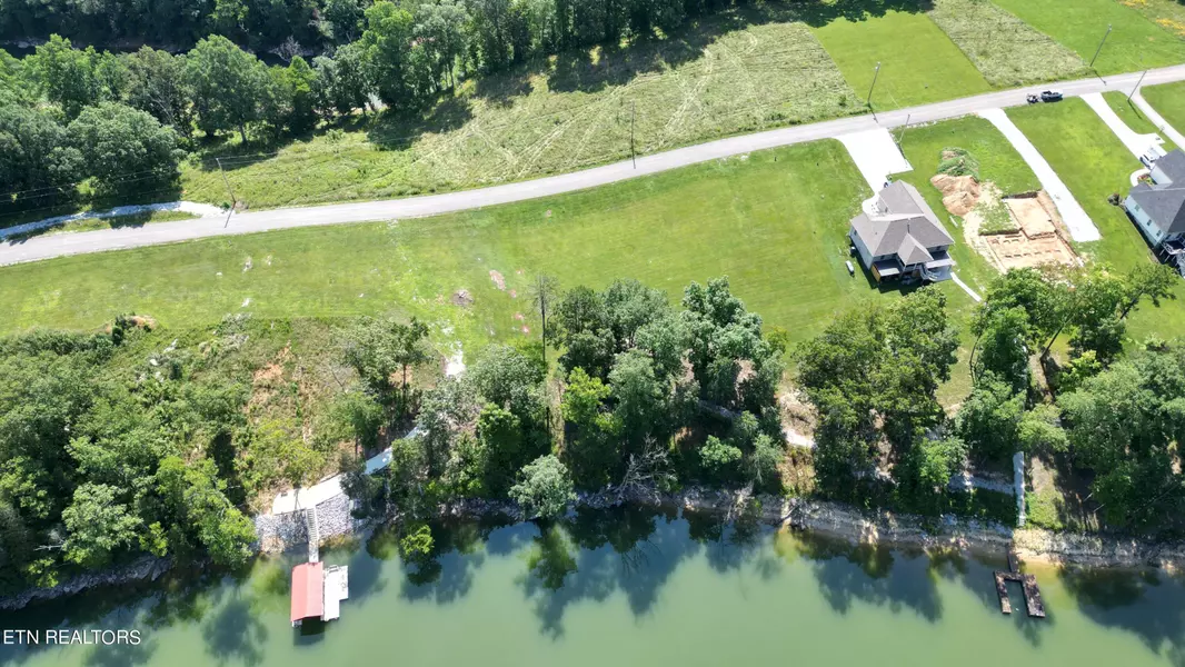 Wagon Lane, Speedwell, TN 37870