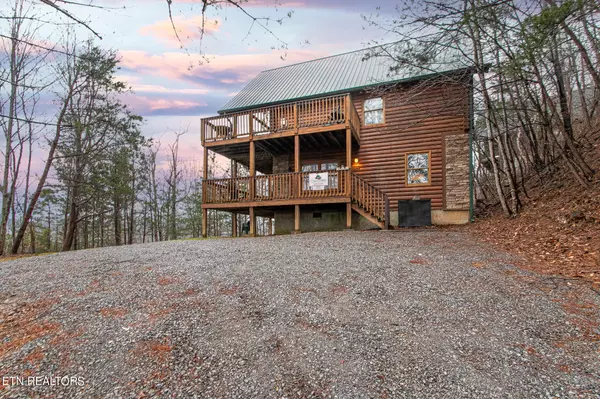 Sevierville, TN 37876,443 Judy Top LN