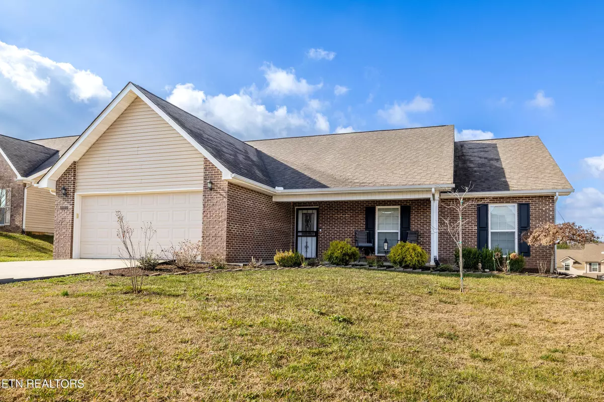 Maryville, TN 37801,1121 Cherbourg DR