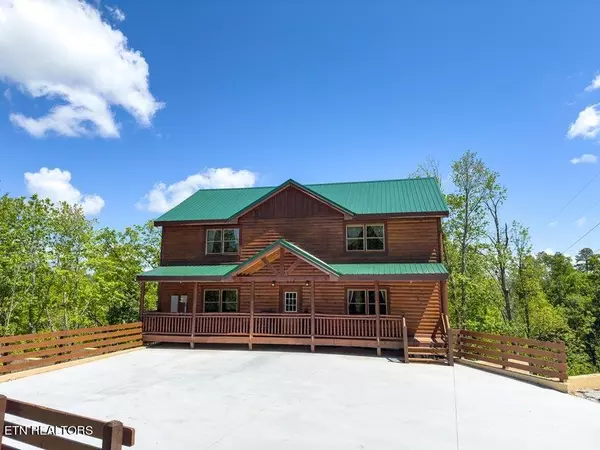 Gatlinburg, TN 37738,814 Wattle Blossom WAY