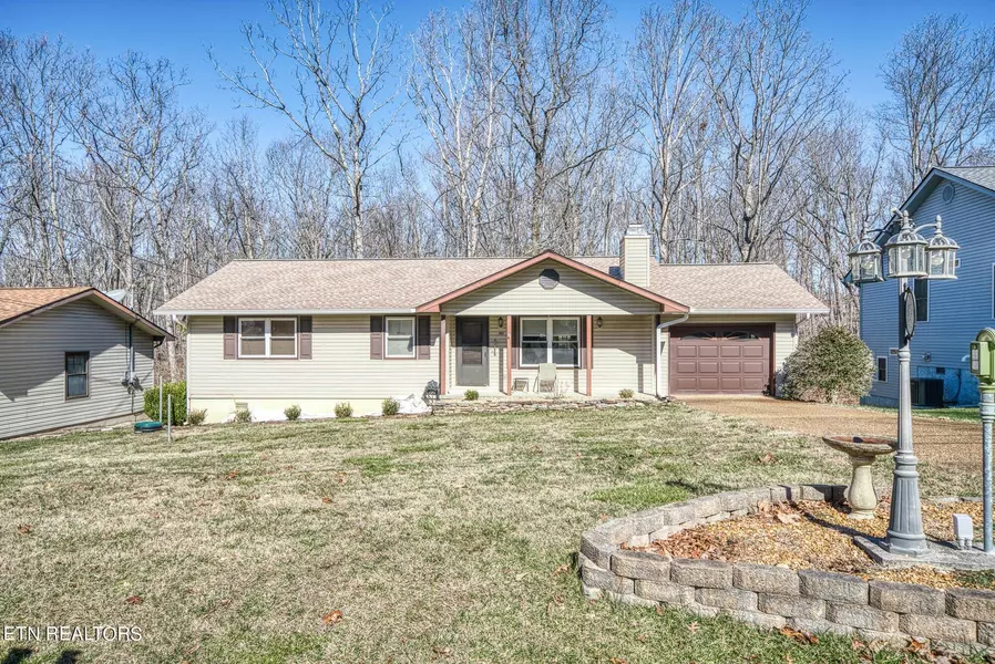 140 Lakeside DR, Crossville, TN 38558