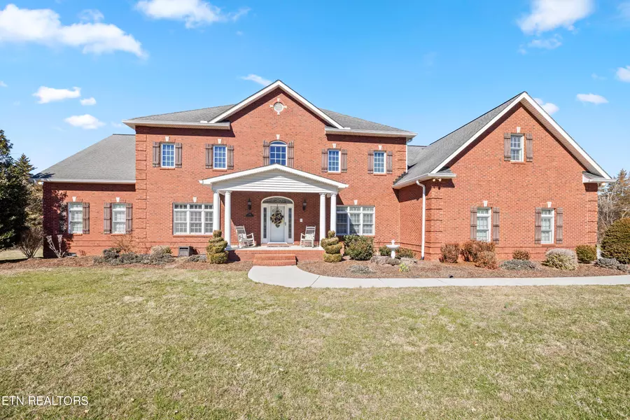 7042 Summer Oak LN, Knoxville, TN 37918