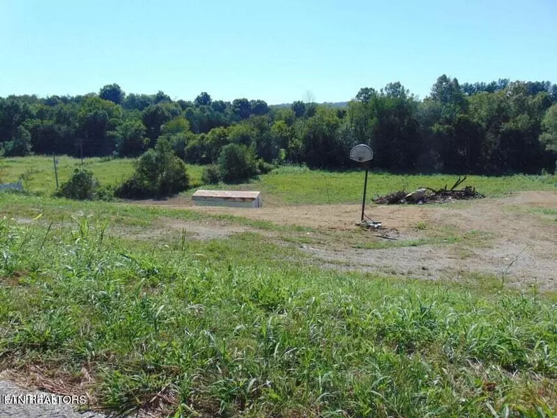 1835 Old Hwy. 63, Speedwell, TN 37870