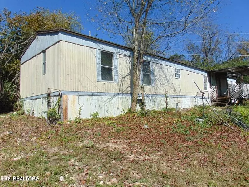 300 Beverlie Ln., Harrogate, TN 37752