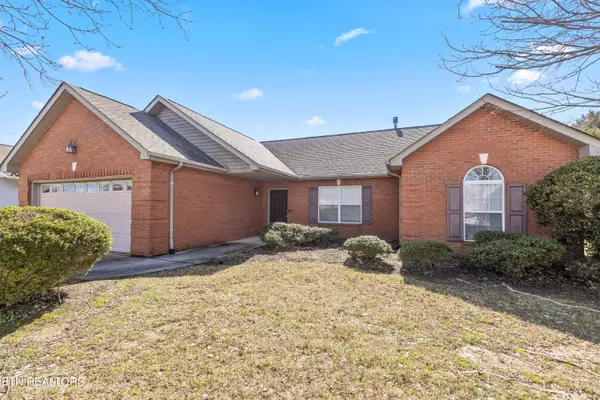 2312 Honey Grove LN,  Knoxville,  TN 37923