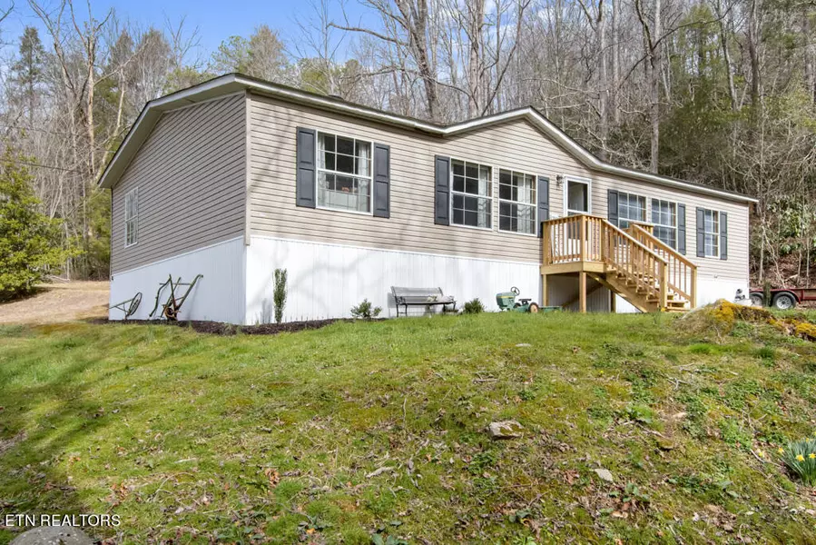 200 Laurel Springs Rd, Cosby, TN 37722