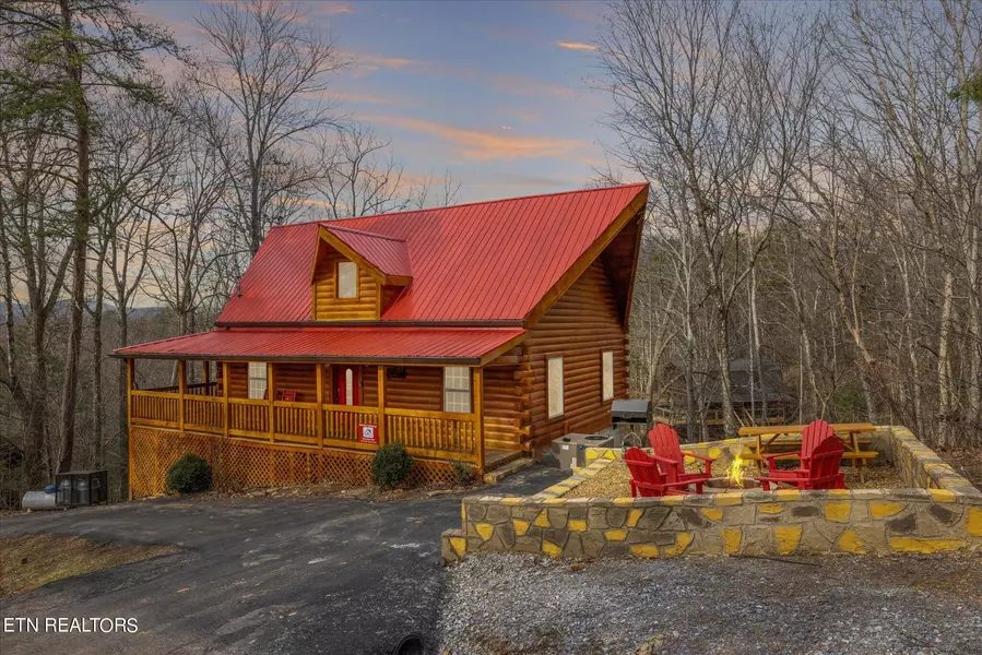 1214 Ski View LN, Sevierville, TN 37876