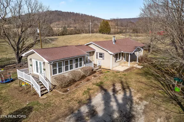 367 Clarence Gillen Rd, Sparta, TN 38583