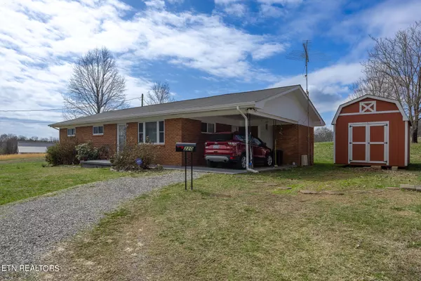 220 Lees Chapel, Sweetwater, TN 37874