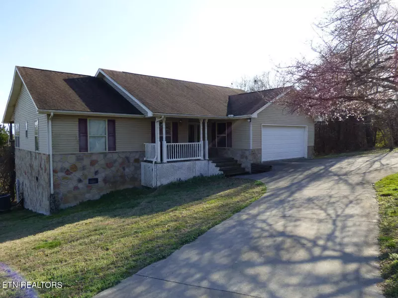 844 Kent St, Kodak, TN 37764