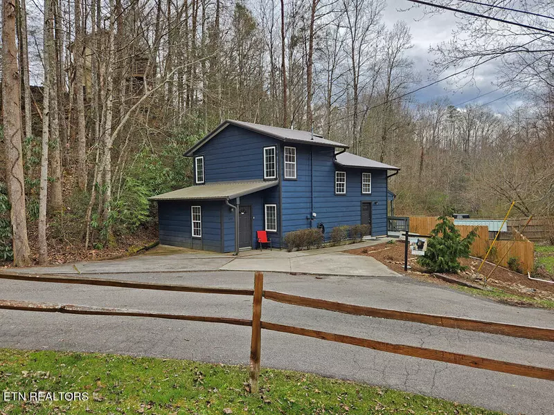 633 Morning Mist WAY, Gatlinburg, TN 37738