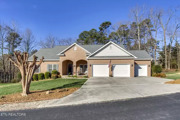 400 Wewoka CIR, Loudon, TN 37774