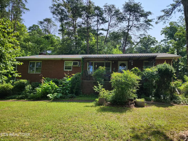 7607 Lake Springs Rd, Knoxville, TN 37924